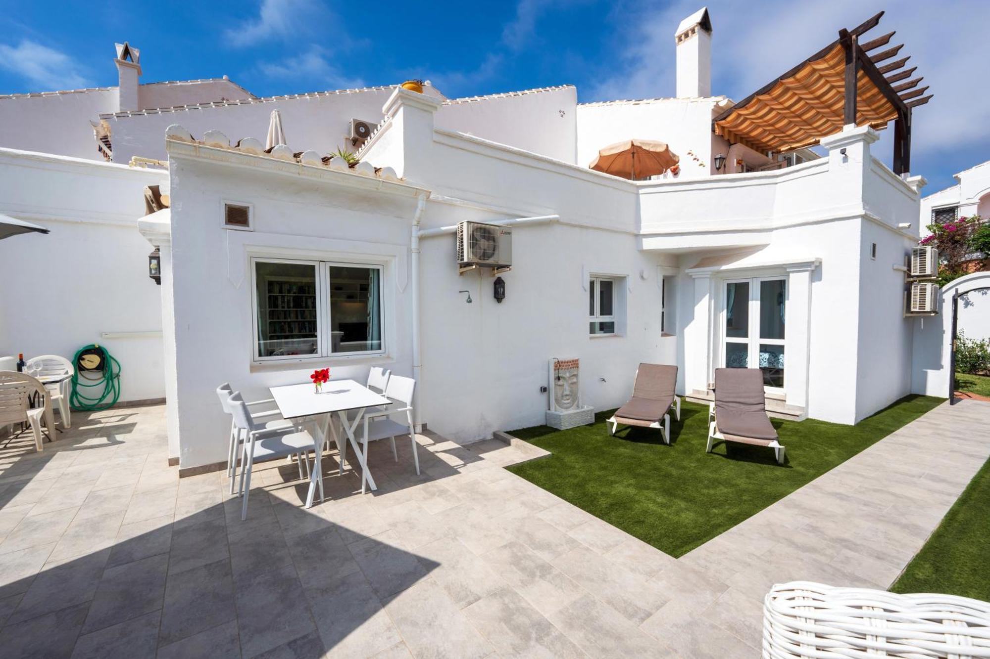 Calle Rabat, 25 Apartment