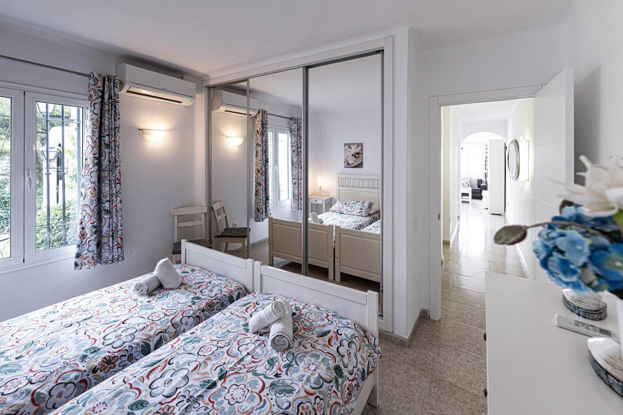 Calle Rabat, 25 Apartment *