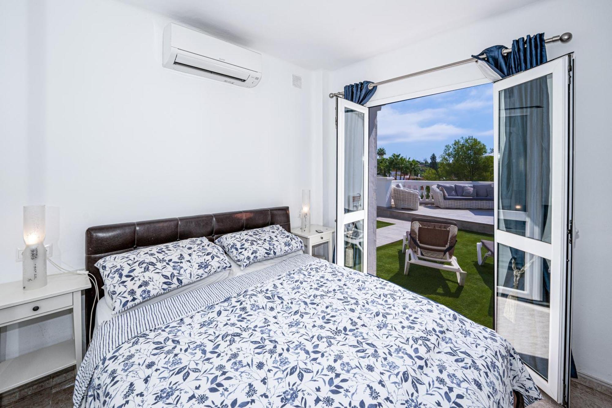 Calle Rabat, 25 Apartment